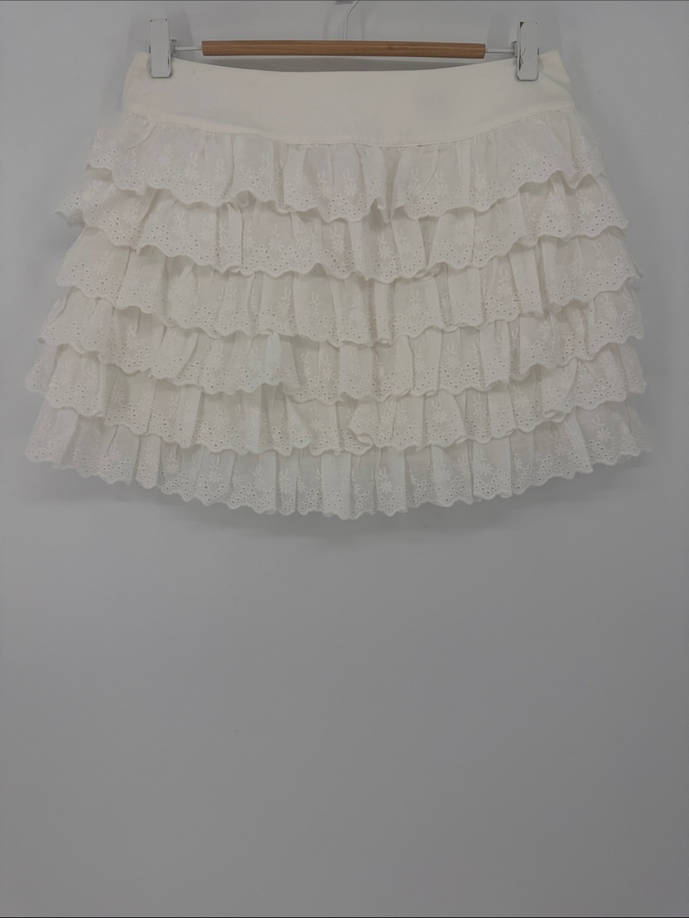House of CB White‎ Eyelet Tiered Ruffle Mini Skirt Size M Cottagecore